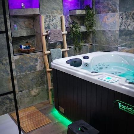 דירות רואן Nuit De La Sagesse "Jacuzzi Terrasse Et Parking Prive" מראה חיצוני תמונה
