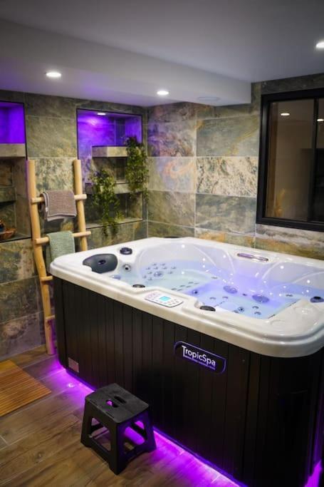 דירות רואן Nuit De La Sagesse "Jacuzzi Terrasse Et Parking Prive" מראה חיצוני תמונה