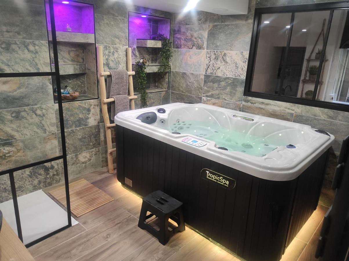דירות רואן Nuit De La Sagesse "Jacuzzi Terrasse Et Parking Prive" מראה חיצוני תמונה