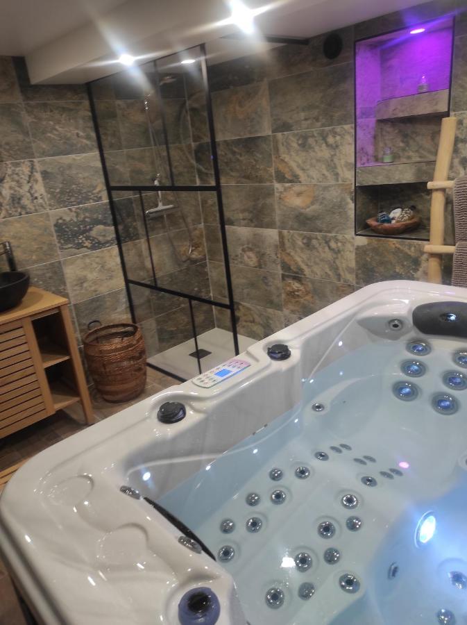 דירות רואן Nuit De La Sagesse "Jacuzzi Terrasse Et Parking Prive" מראה חיצוני תמונה