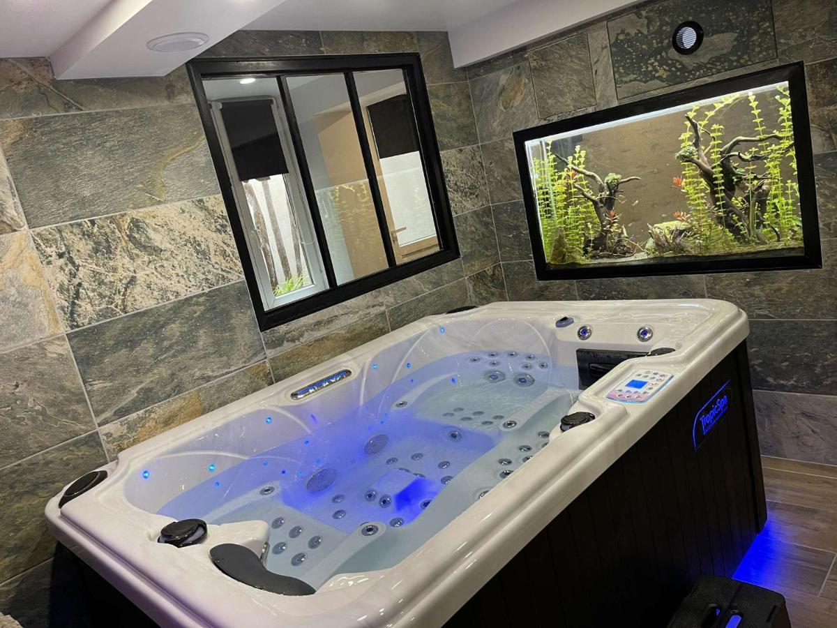 דירות רואן Nuit De La Sagesse "Jacuzzi Terrasse Et Parking Prive" מראה חיצוני תמונה